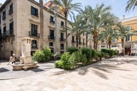 شقة Magic Atico In The Heart Of The Old Town لقنت المظهر الخارجي الصورة